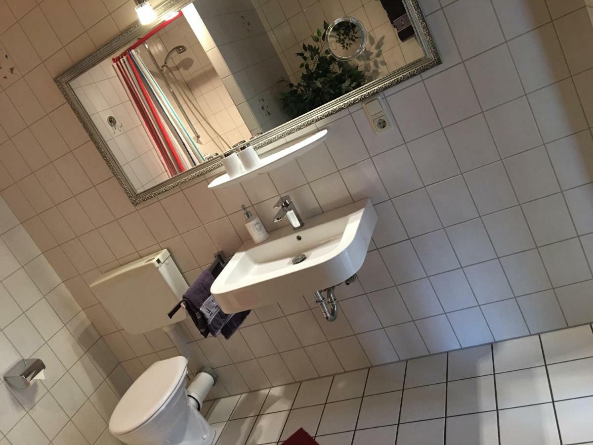 Ferienwohnung Martina Zell an der Mosel Esterno foto