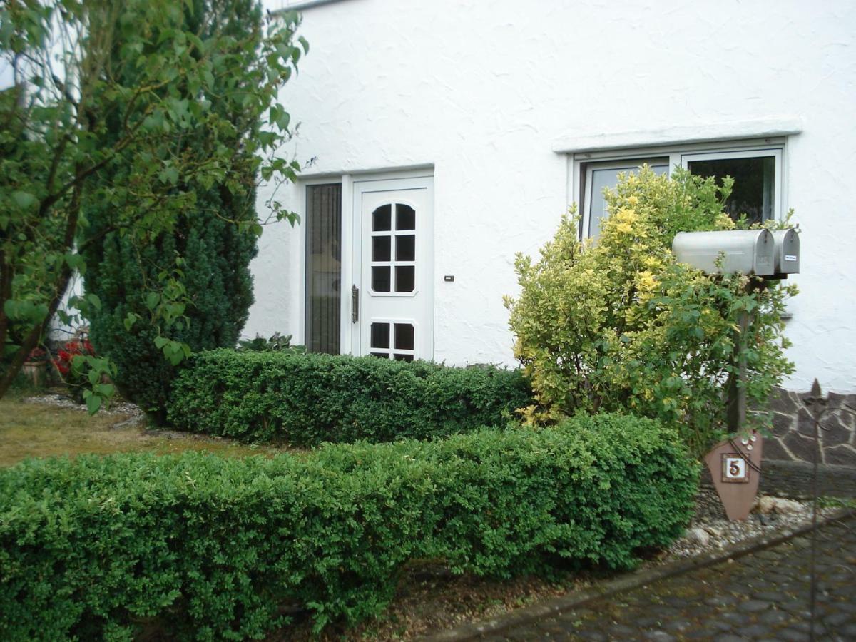 Ferienwohnung Martina Zell an der Mosel Esterno foto
